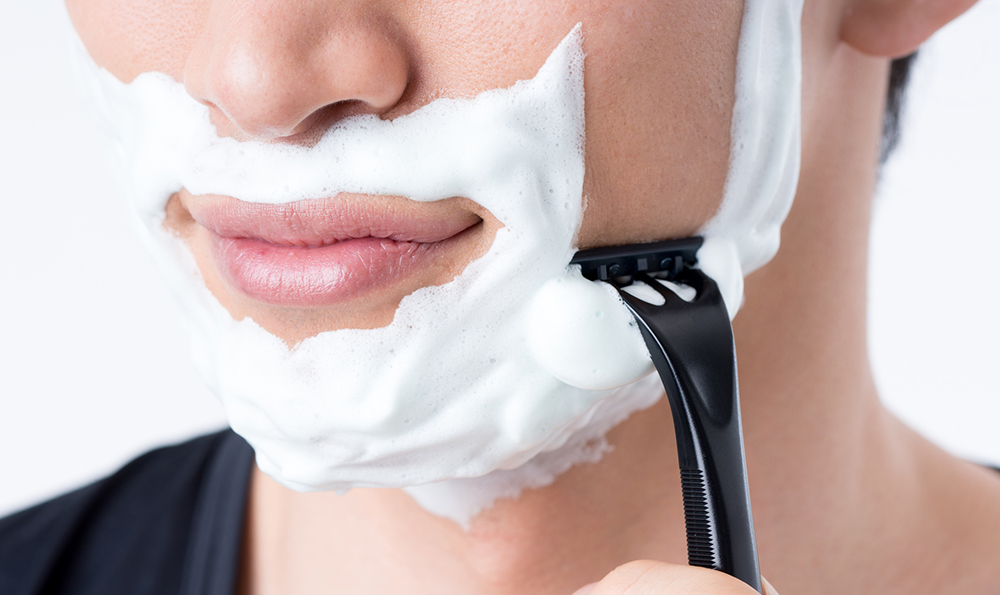 髭の処理でカミソリ負け！かゆみが起こる原因と対策